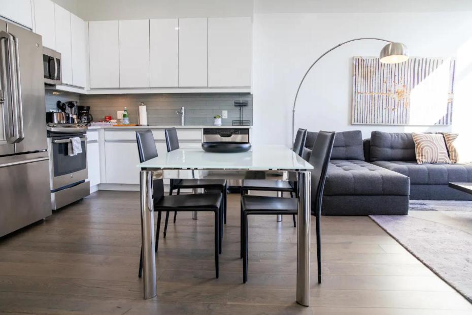 Dharma Home Suites Хобокен Экстерьер фото