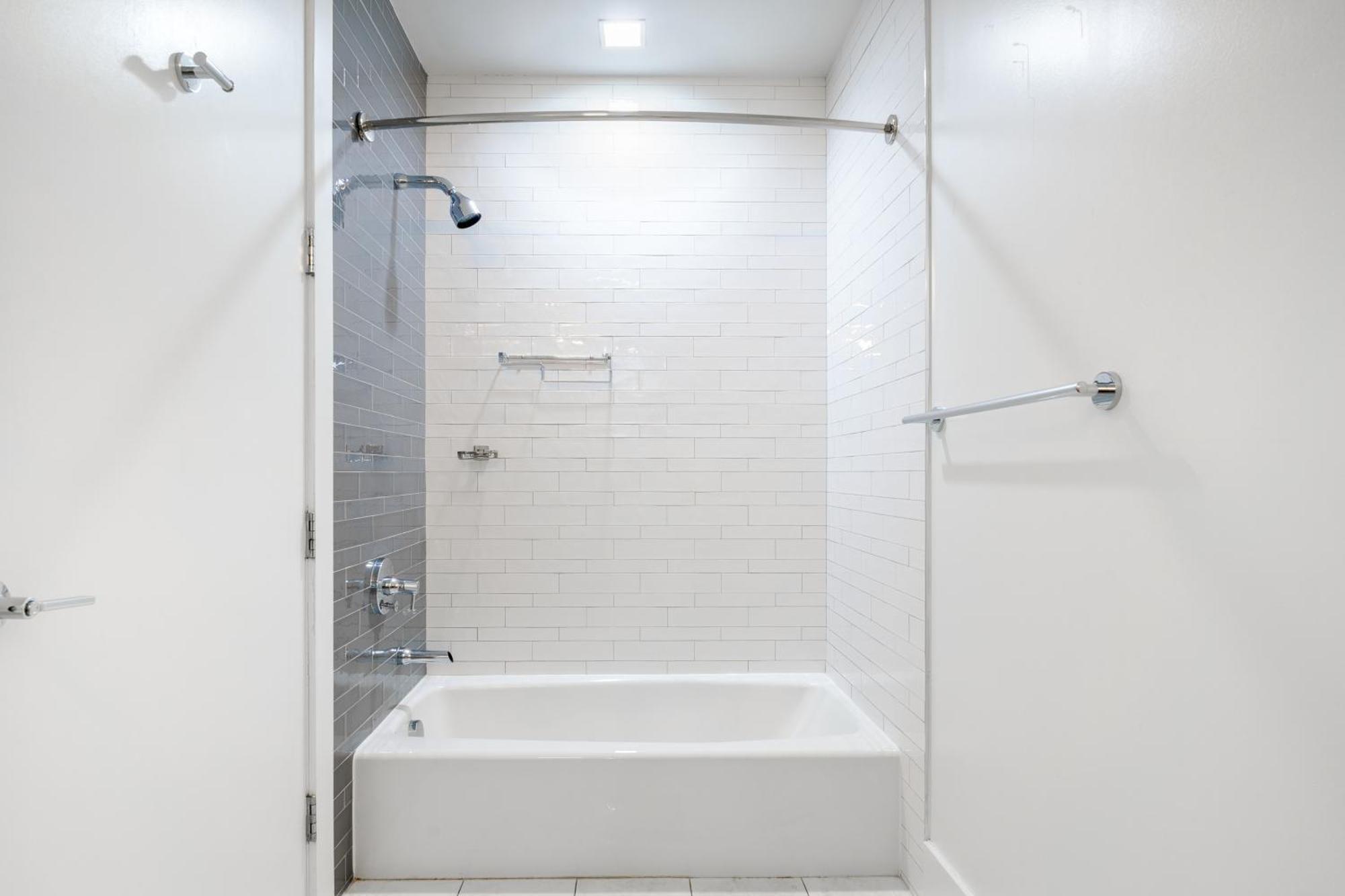 Dharma Home Suites Хобокен Экстерьер фото