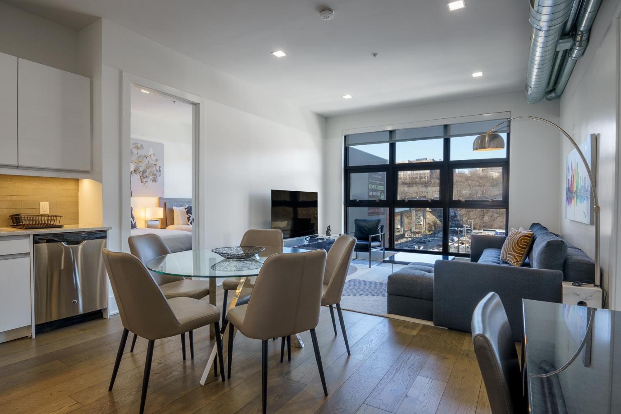Dharma Home Suites Хобокен Экстерьер фото